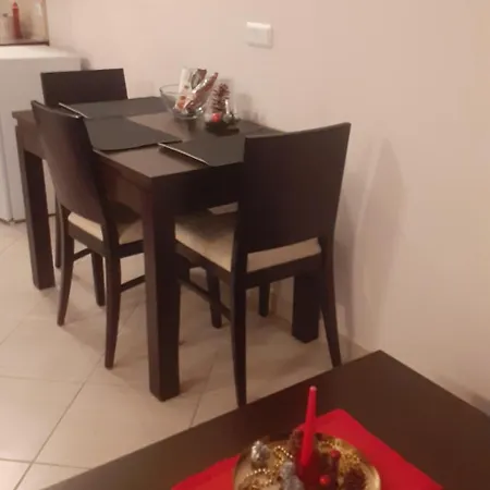 Bella, Apartmán